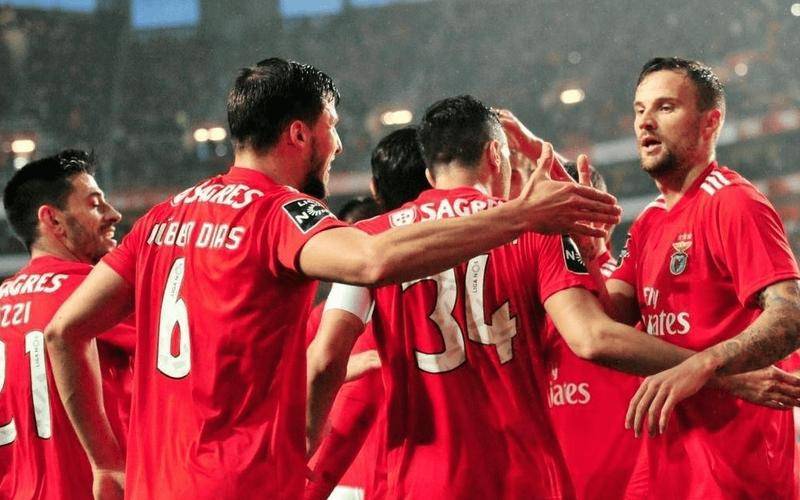 金年会入口-窗口期葡超焦点战；圣安东尼奥马刺回应争议；震撼外界；更衣室氛围转暖